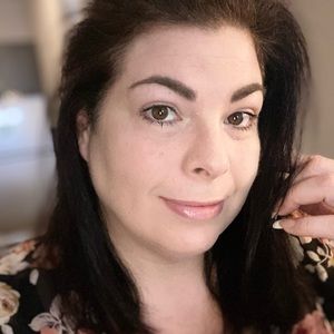 Meet your Posher, Laurellee